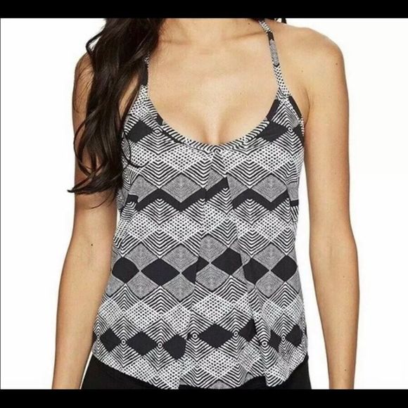 Lucy Unhindered Tank Built in Support Athletic Size L Y - Picture 3 of 4